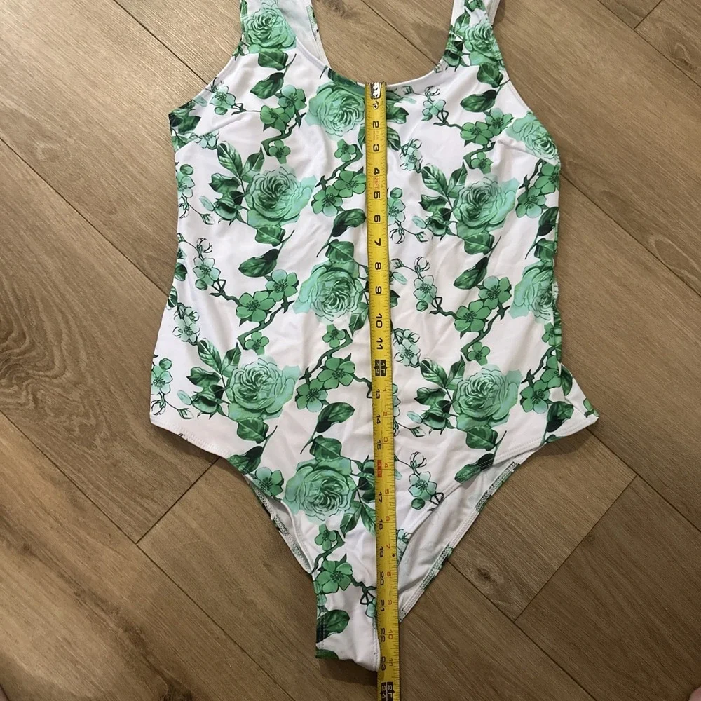 Floral Women's One Piece Swimsuit With Wrap Skirt‎ Green White XXL Tropical NWOT